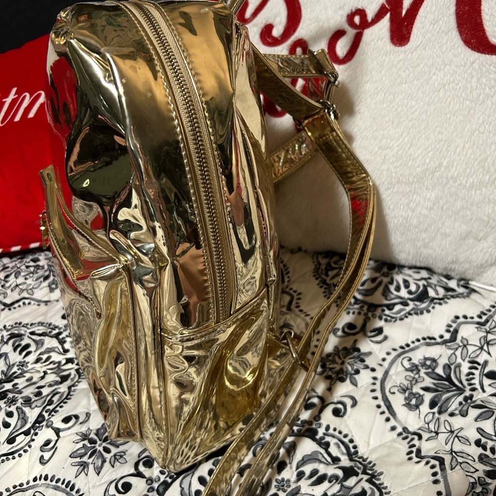 Gold Backpack - Picture 3 of 9